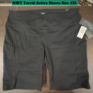 NWT Torrid Active Black Shorts with pockets Size 3XL